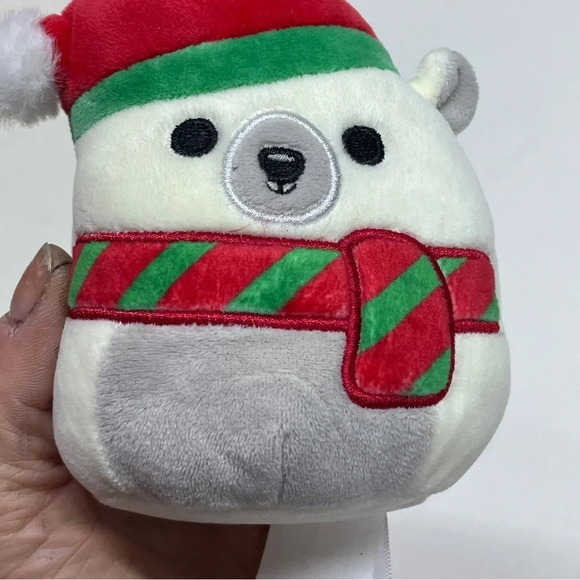 Christmas small polar bear hangable Squishmellow - Picture 7 of 8
